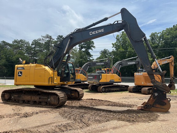 2022 John Deere 345GLC