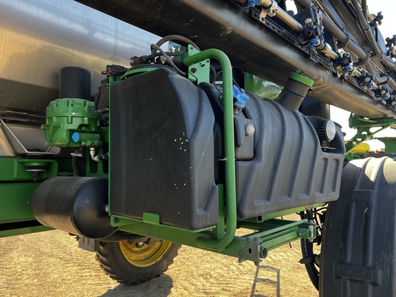 2021 John Deere R4044 - Photo23