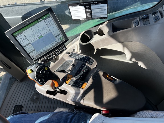 2021 John Deere R4044 - Photo43