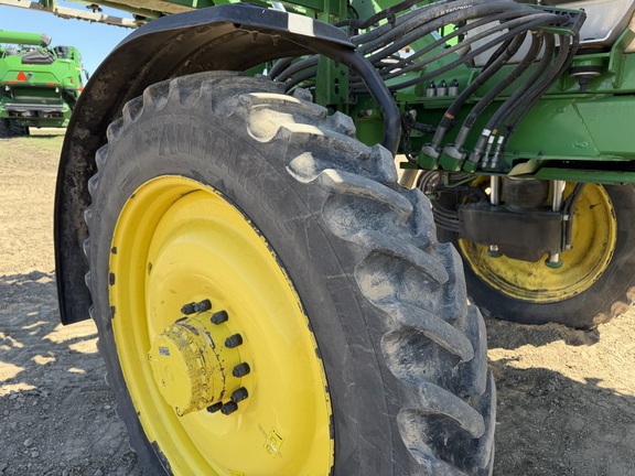 2021 John Deere R4044 - Photo19