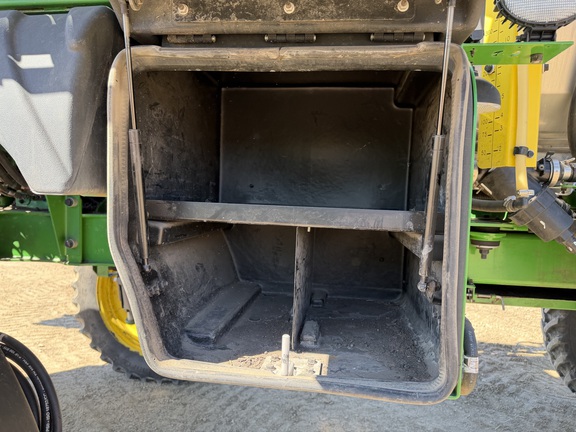 2021 John Deere R4044 - Photo28