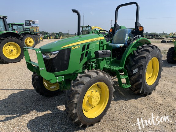 Photo of 2024 John Deere 5067E