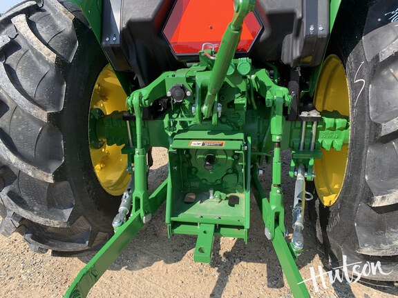 Photo of 2024 John Deere 5067E