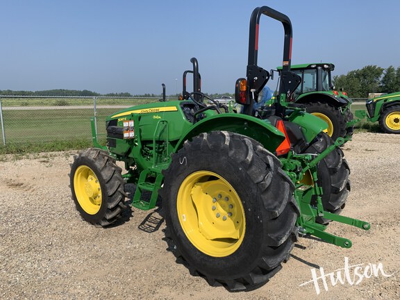 Photo of 2024 John Deere 5067E