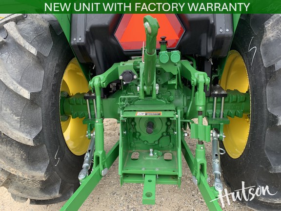 Photo of 2024 John Deere 5067E