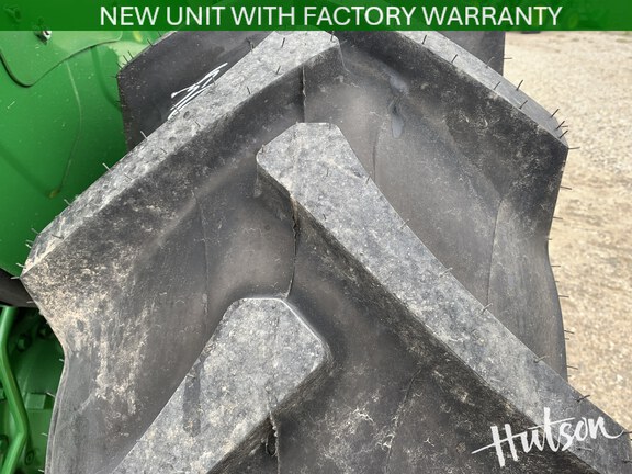 Photo of 2024 John Deere 5067E