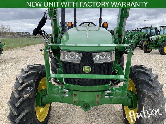 Photo of 2024 John Deere 5067E