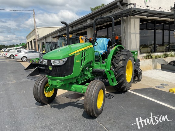 Photo of 2025 John Deere 5060E