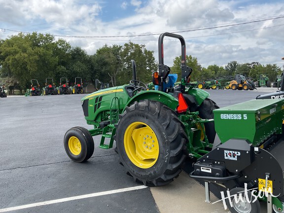Photo of 2025 John Deere 5060E