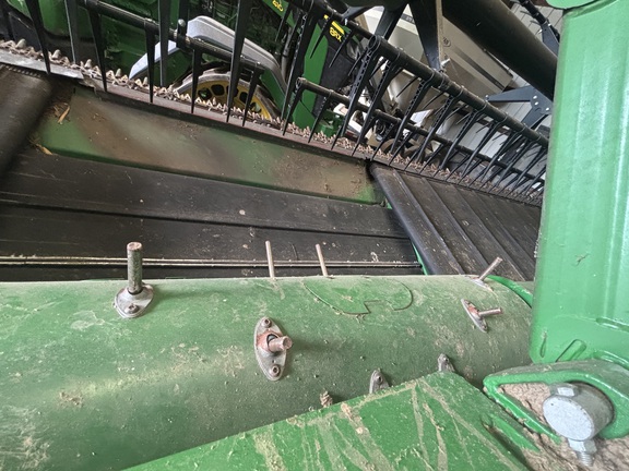 Used 2021 John Deere RD40F Combine Platforms at Koenig Equipment in Anna, OH - Photo2