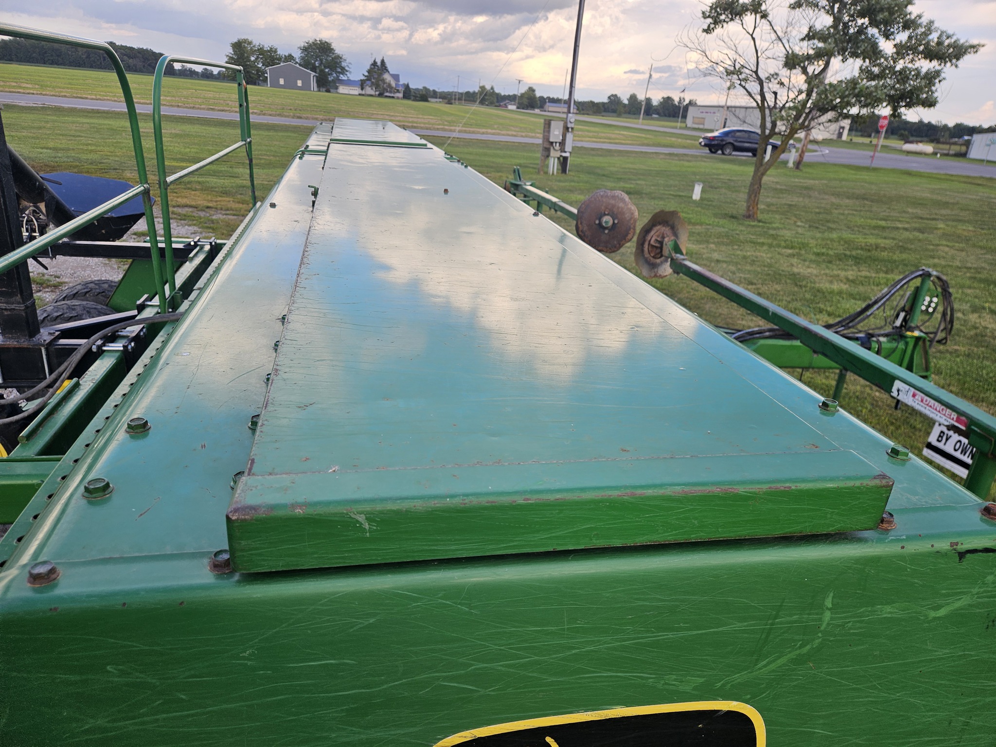 1997 John Deere 750 Image 7