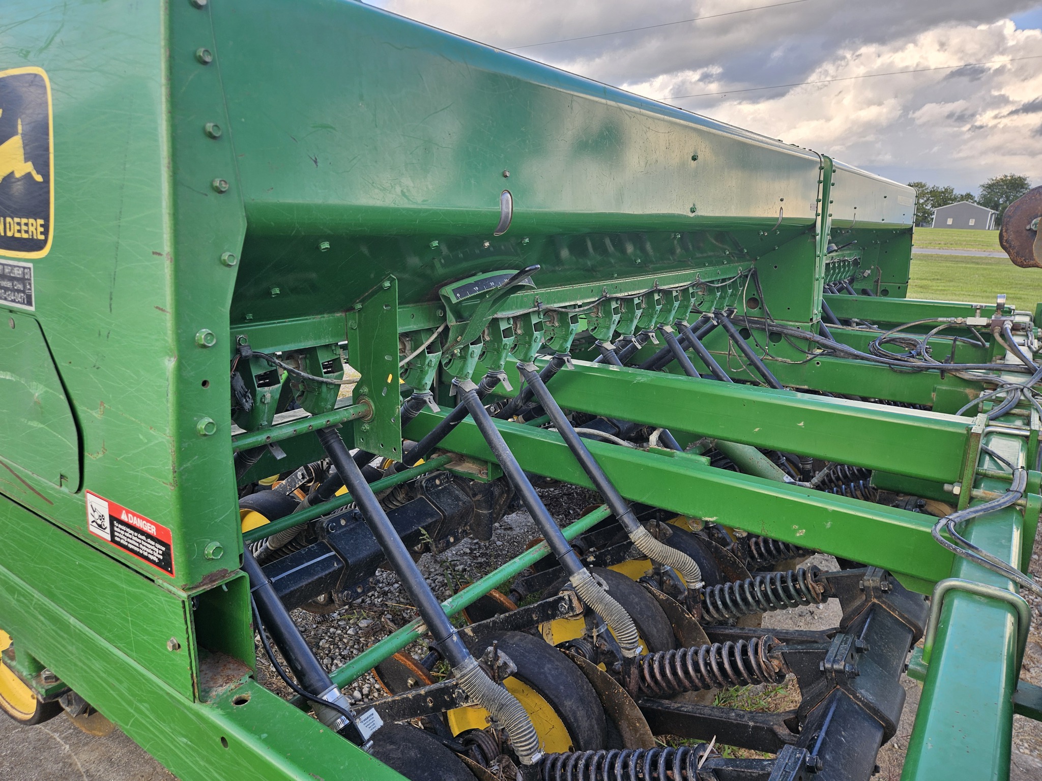 1997 John Deere 750 Image 17