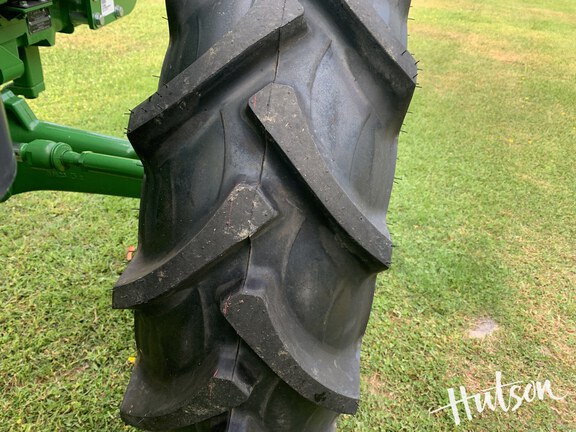Photo of 2024 John Deere 5060E