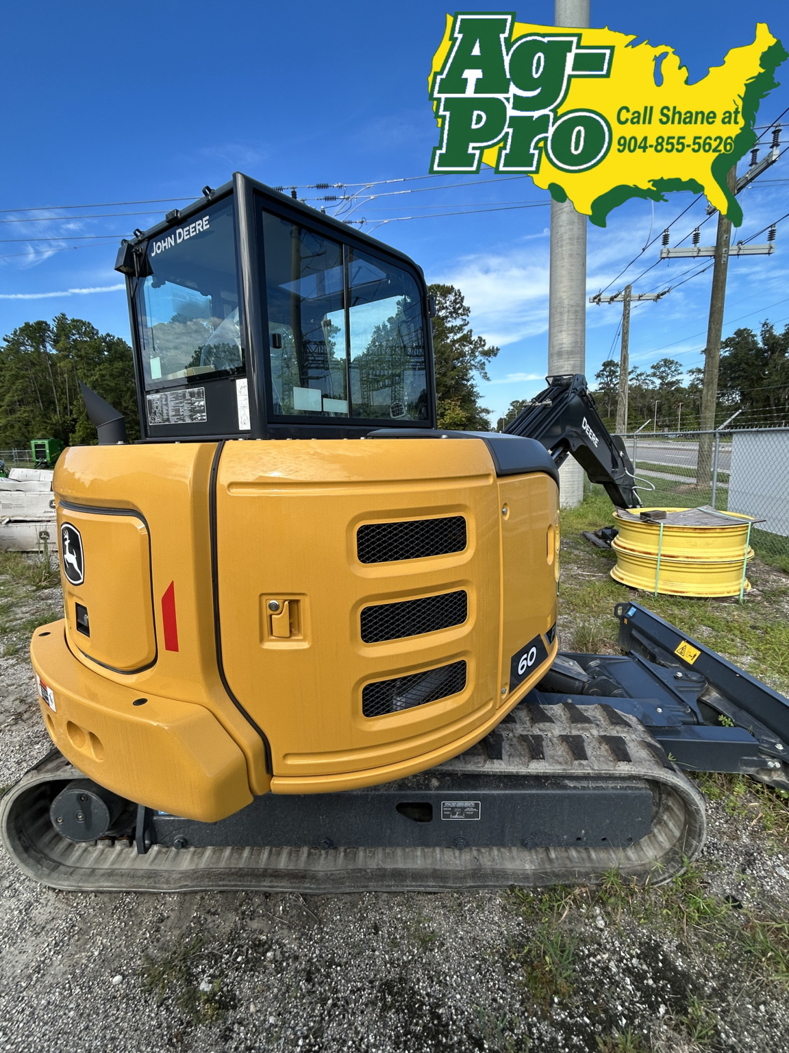2025 John Deere 60 P Image 3