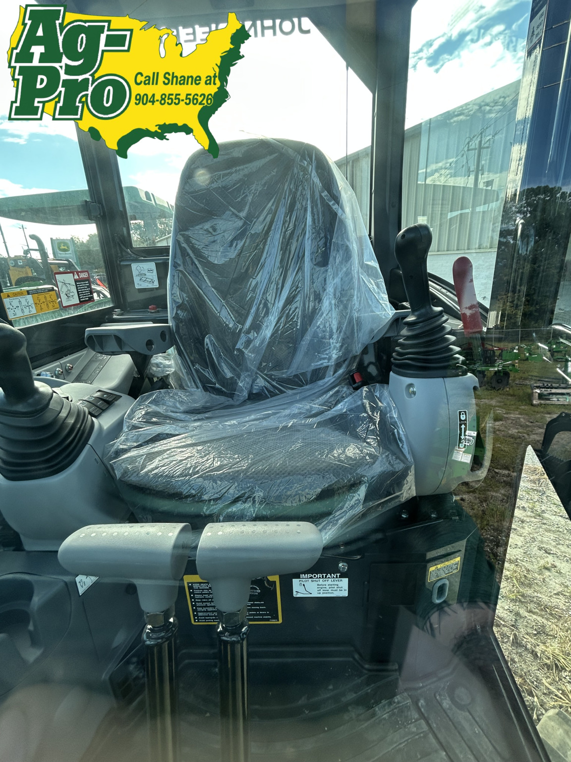 2025 John Deere 60 P Image 6