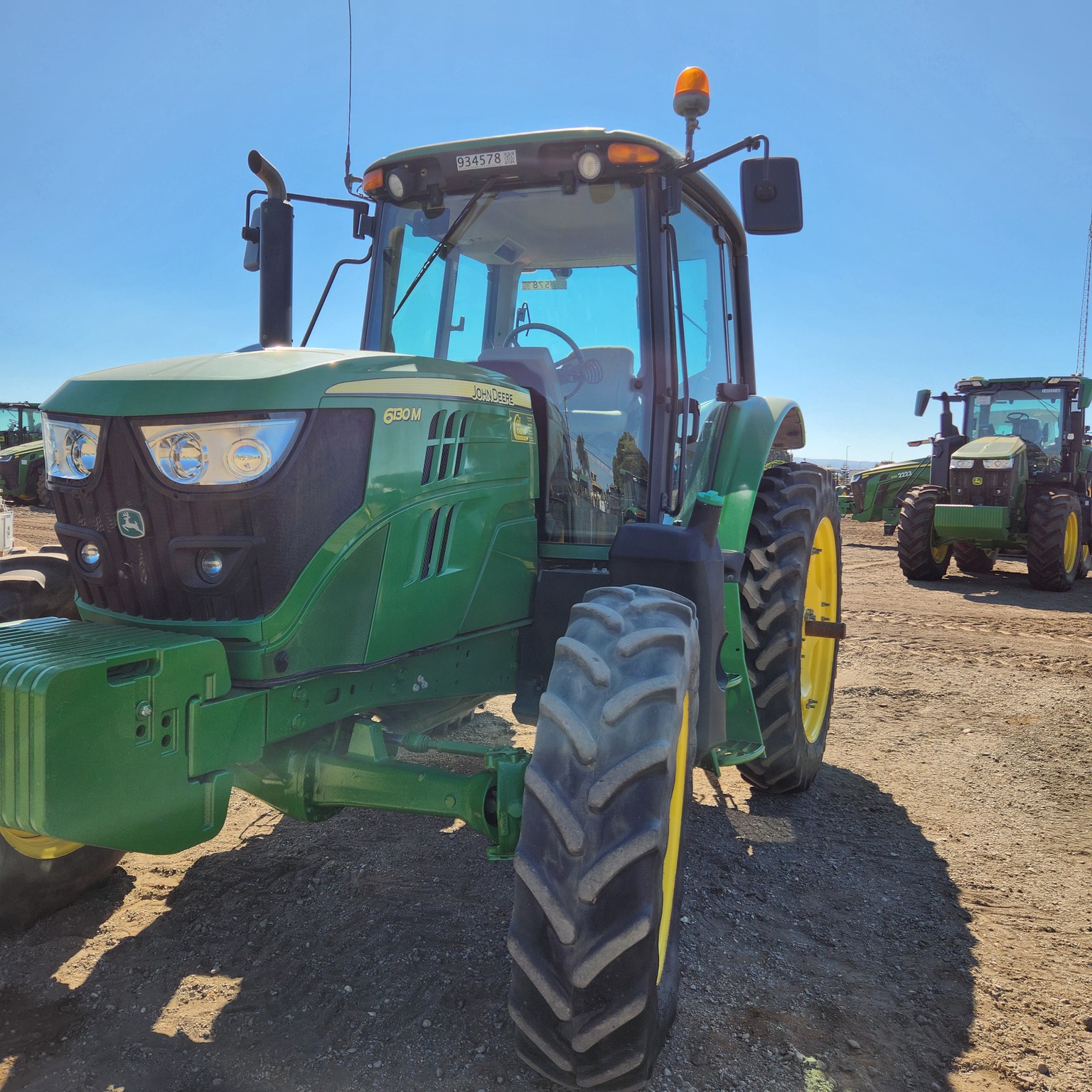 2019 John Deere 6130M Image 1