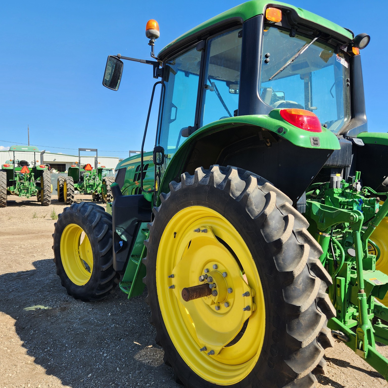 2019 John Deere 6130M Image 3