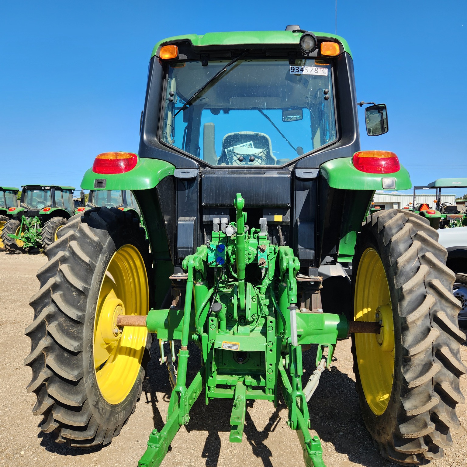 2019 John Deere 6130M Image 4
