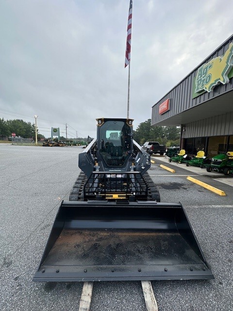 2025 John Deere 331 P   W/FORKS & BUCKET Image 2