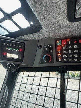 2025 John Deere 331 P-5