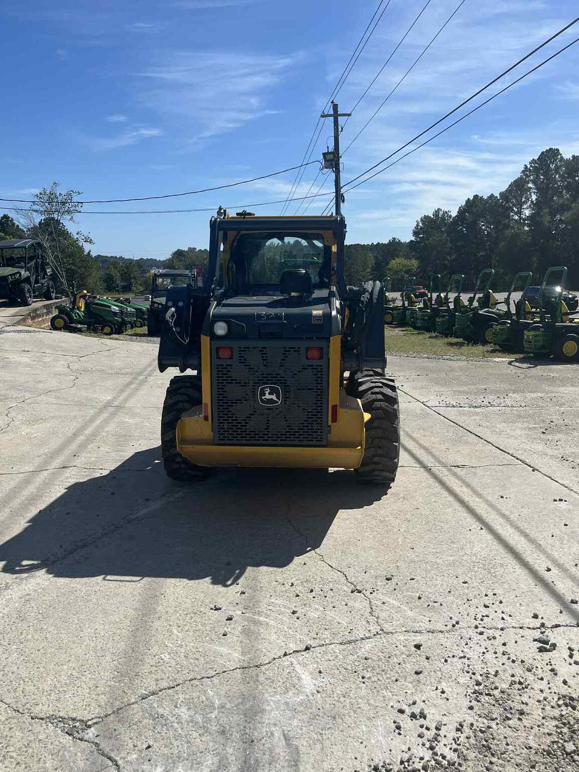 2025 John Deere 320G Image 3