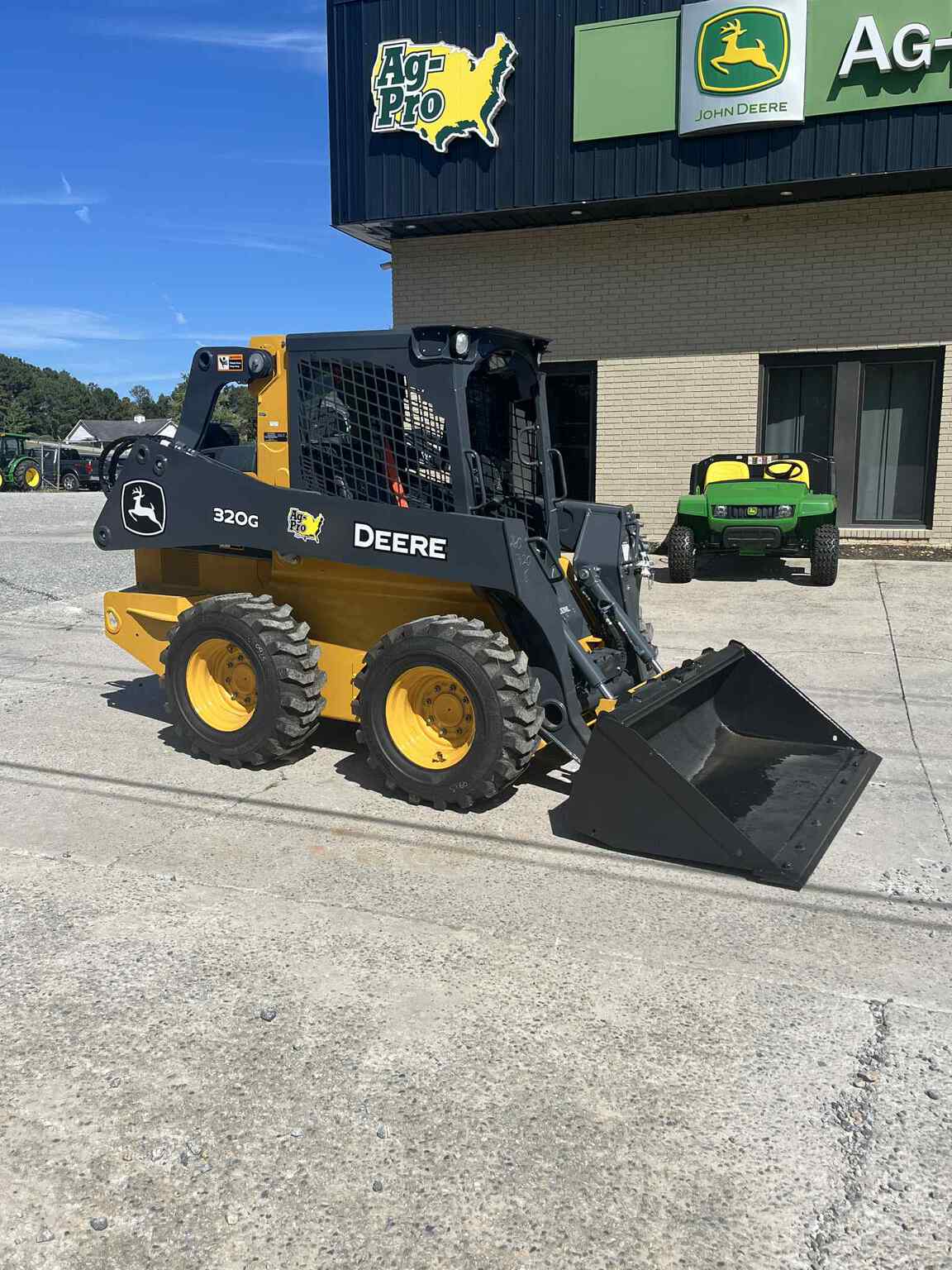 2025 John Deere 320G Image 1