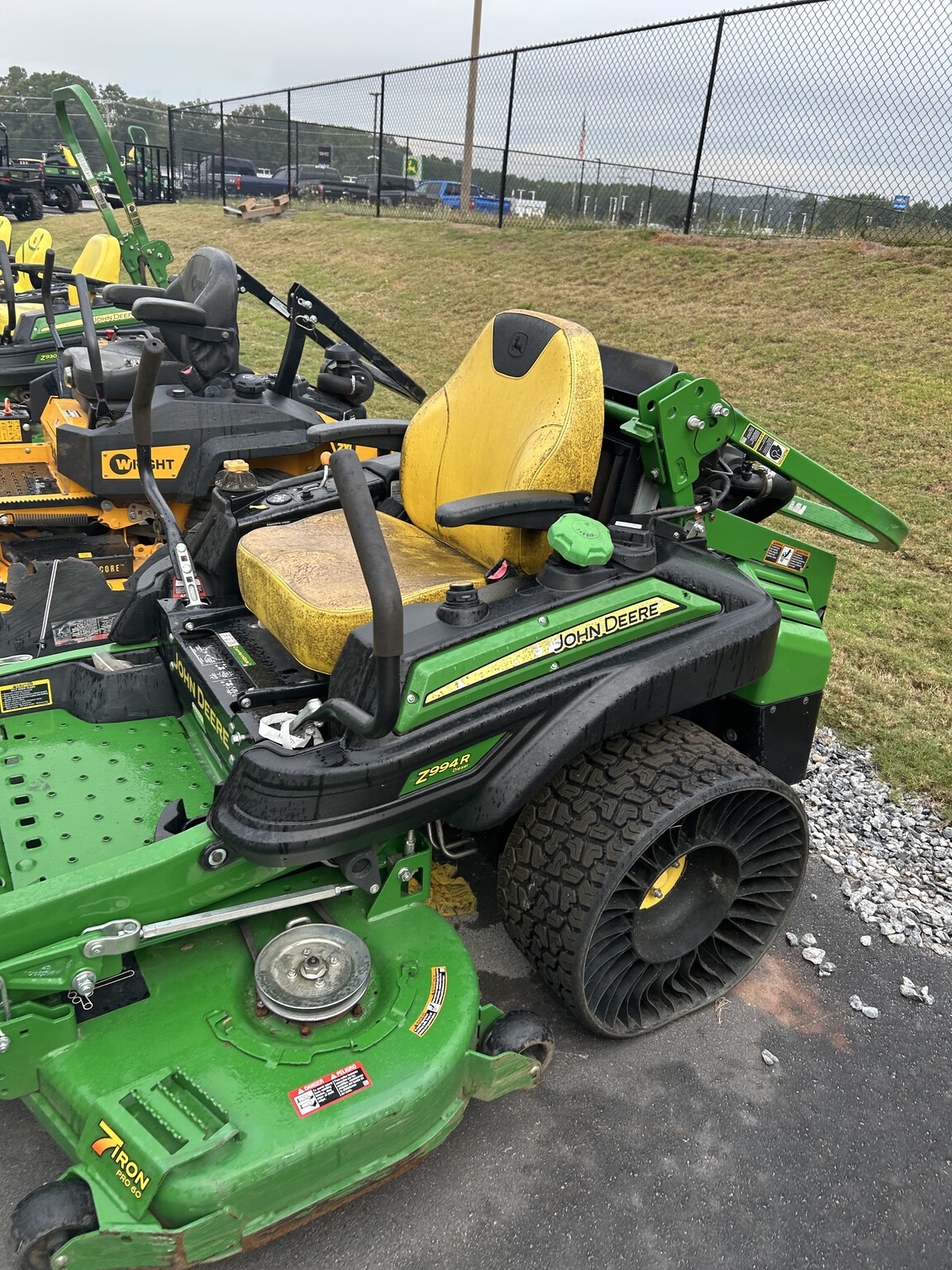 2021 John Deere z994 Image 4