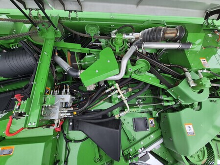 Used 2018 John Deere S780 Combines at Horizon Ag & Turf in St. Paul, AB - Photo14