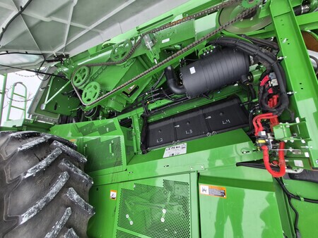 Used 2018 John Deere S780 Combines at Horizon Ag & Turf in St. Paul, AB - Photo16