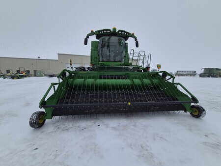 Used 2018 John Deere S780 Combines at Horizon Ag & Turf in St. Paul, AB - Photo4