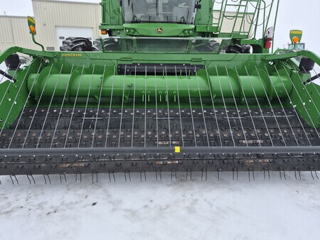 Used 2018 John Deere S780 Combines at Horizon Ag & Turf in St. Paul, AB - Photo22