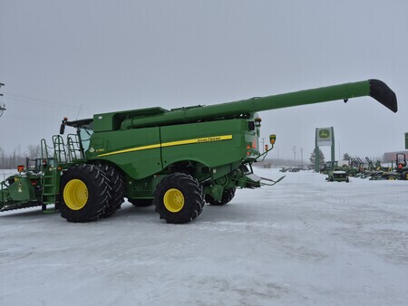 Used 2018 John Deere S780 Combines at Horizon Ag & Turf in St. Paul, AB - Photo6