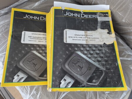 Used 2018 John Deere S780 Combines at Horizon Ag & Turf in St. Paul, AB - Photo32