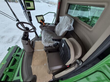 Used 2018 John Deere S780 Combines at Horizon Ag & Turf in St. Paul, AB - Photo24