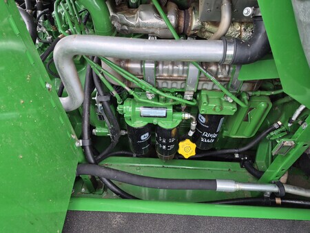 Used 2018 John Deere S780 Combines at Horizon Ag & Turf in St. Paul, AB - Photo28