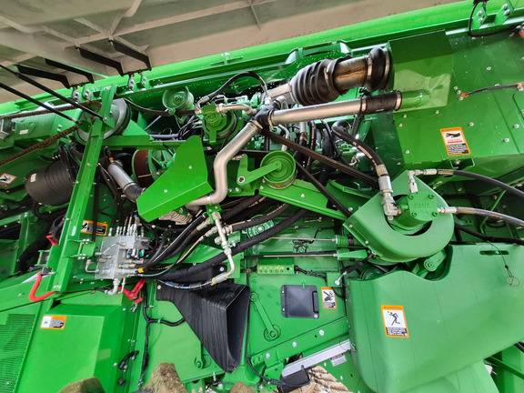 Used 2018 John Deere S780 Combines at Horizon Ag & Turf in St. Paul, AB - Photo10