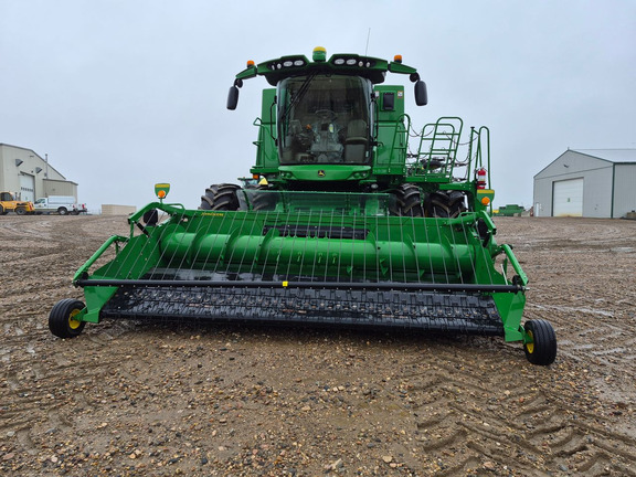 Used 2018 John Deere S780 Combines at Horizon Ag & Turf in St. Paul, AB - Photo3
