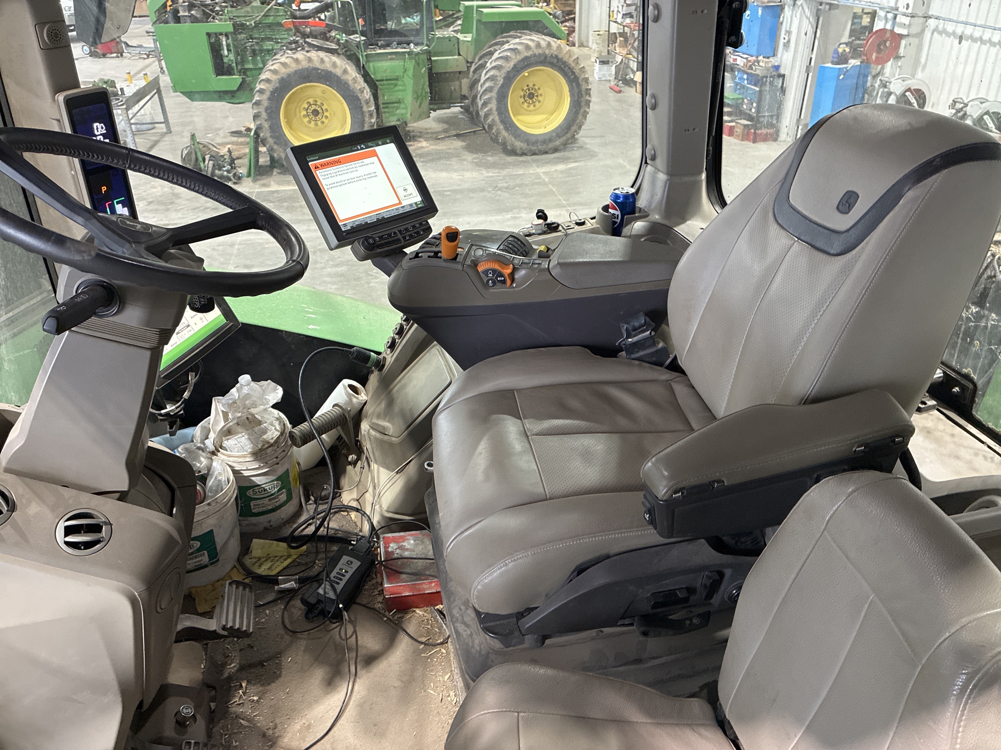 2022 John Deere 9R 640 Image 5