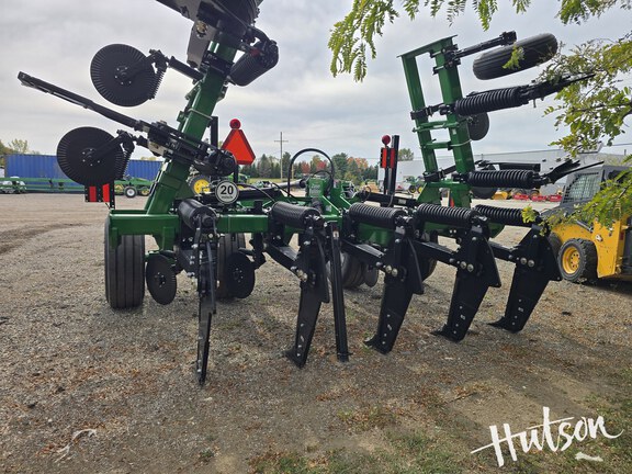 Photo of 2024 Unverferth 122-9 SHANK / CADDY