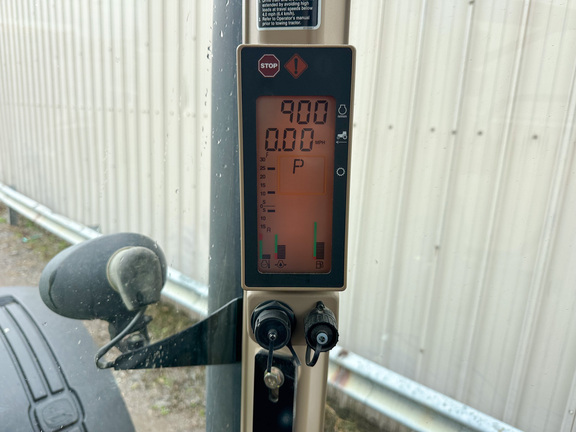 2008 John-Deere 8130