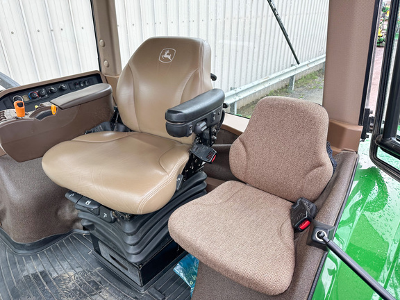 2008 John-Deere 8130