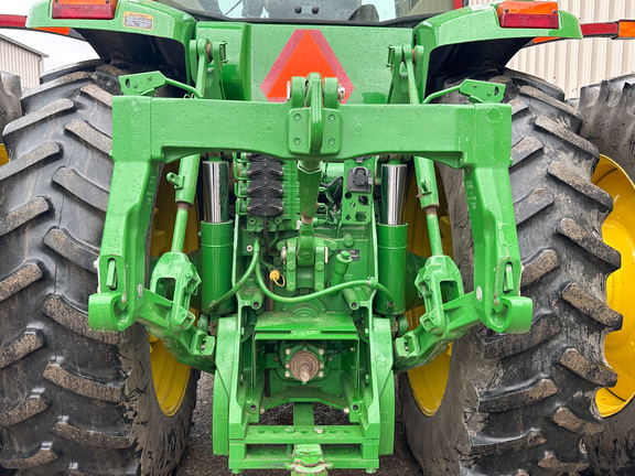 2008 John-Deere 8130