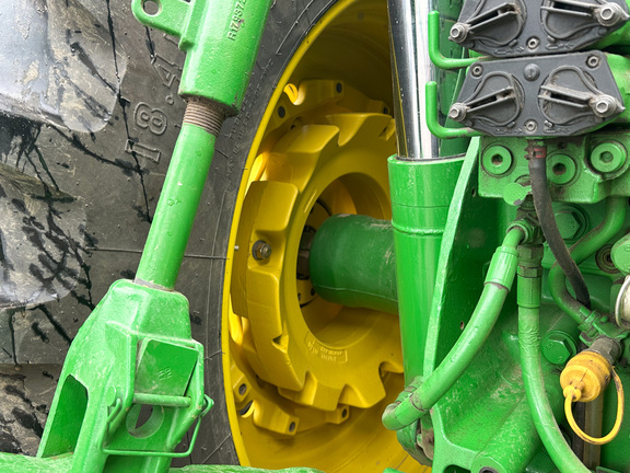 2008 John-Deere 8130