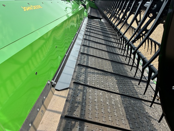 2024 John Deere HD45F - Photo12