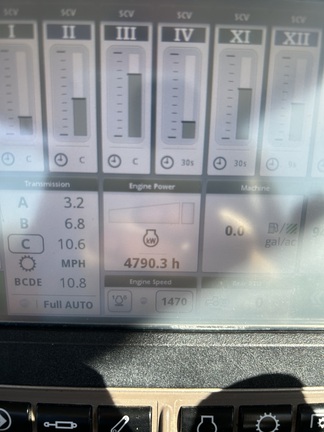 2014 John Deere 7210R Photo 8