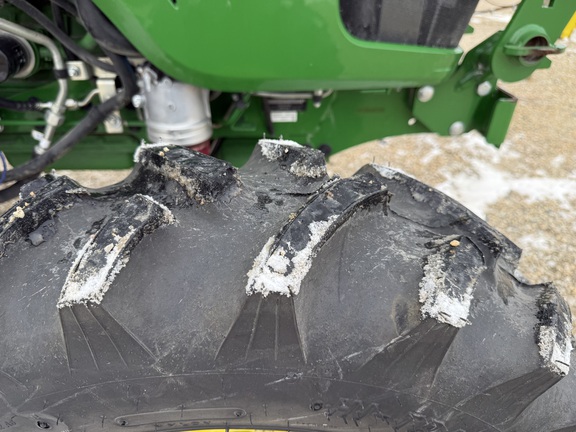 2019 John Deere 4052R - Photo5