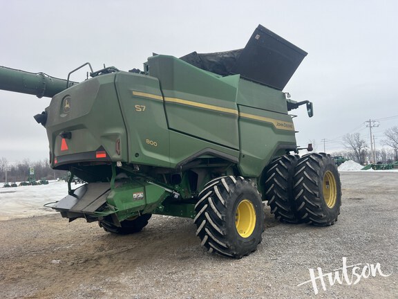 Photo of 2025 John Deere S7 800