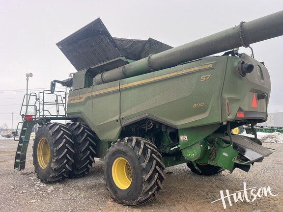 Photo of 2025 John Deere S7 800