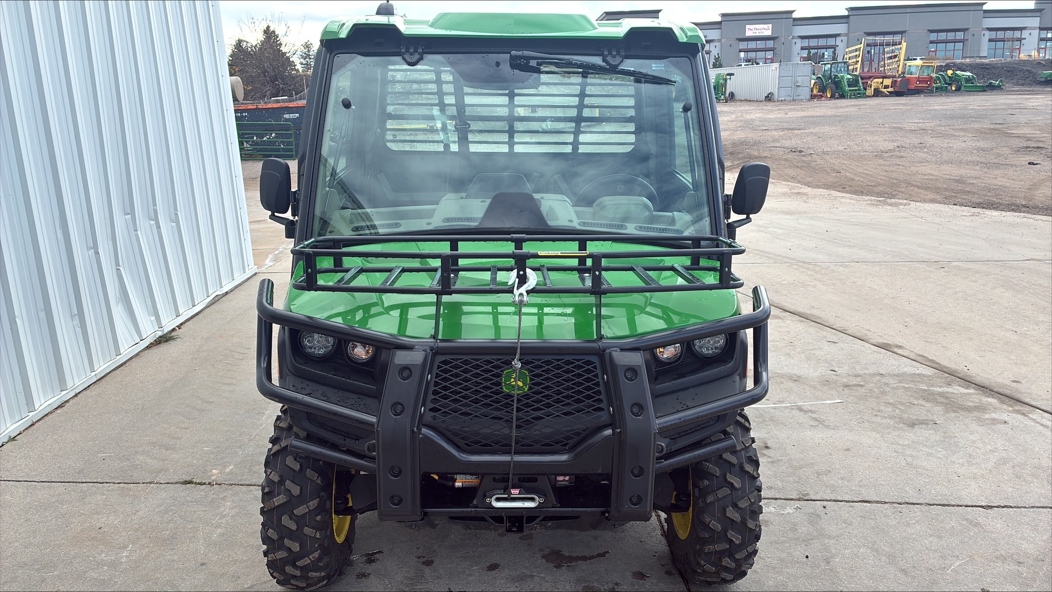 2025 John Deere 845R Image 3