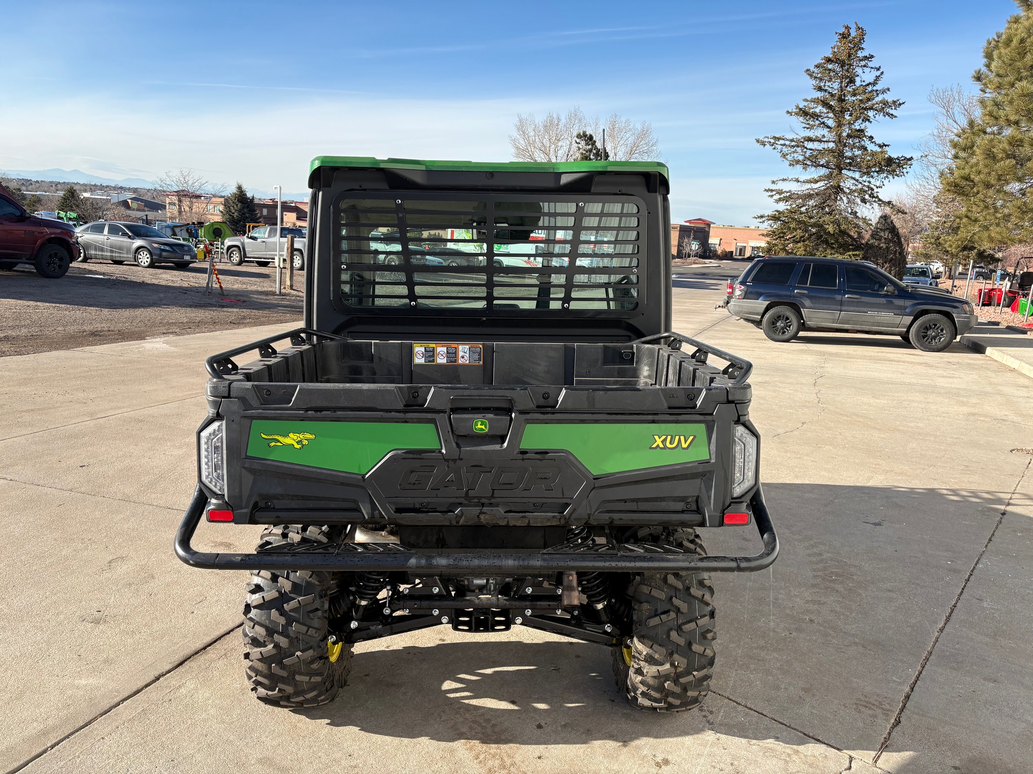 2025 John Deere 845R Image 16